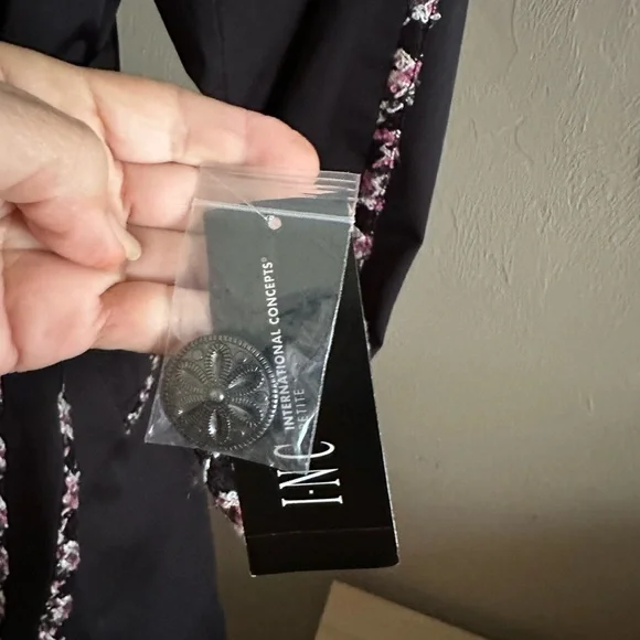 I N C International Concepts trench coat - Picture 3 of 6